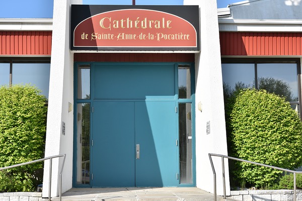 BR-Cathédrale-Ste-Anne-de-la-Pocatière-2023-06-20-02