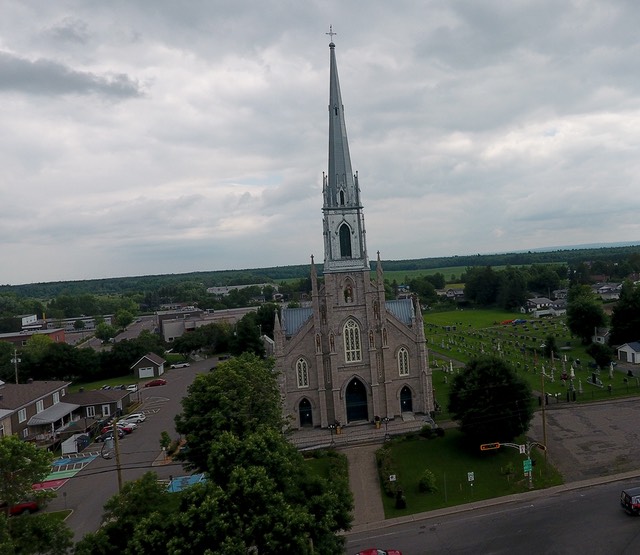 Église-St-Henri-de-Lévis-02