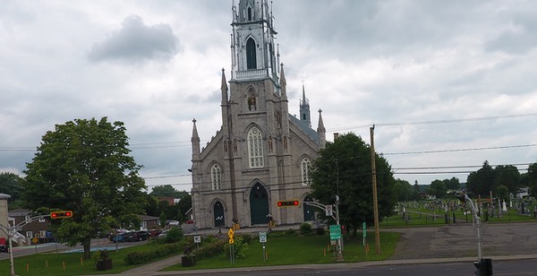 Église-St-Henri-de-Lévis-03